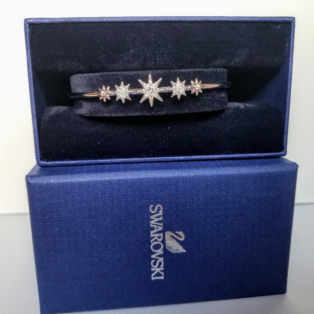 Swarovski NEW white metal bangle